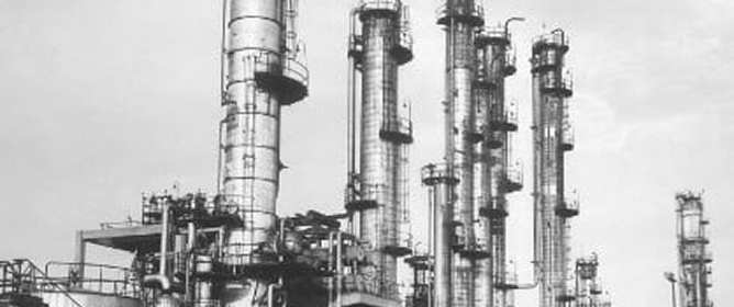 석유화학 공장 준공 기념 사진